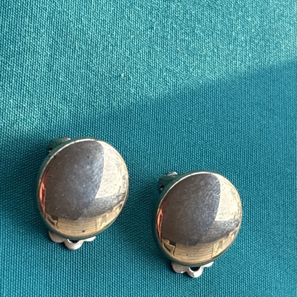 Vintage Coro Gold Toned Earrings Clip-on Jewelry About 1/2"